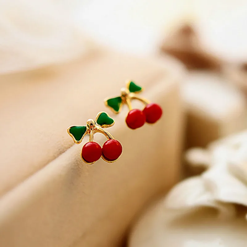 Женские серьги гвоздики Skute Delicate Tiny с капельным маслом и красными вишенками милые
