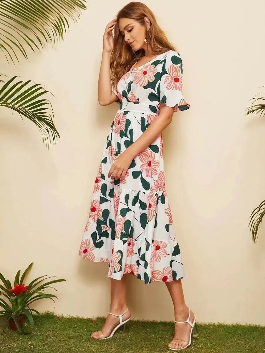 

European and American spring and summer new Chiffon big flower V-neck waist slim trumpet sleeve swing beach holiday dress