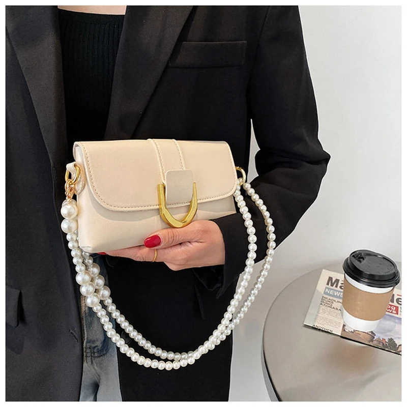 

High Quality Pearl Chain Shoulder Bag Women Personalized Baguette Bag Fashion Vintage Shoudler Handbag