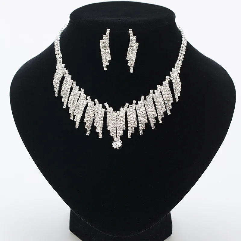 

Popular Fashion Personality Bridal Suit Chain Rhinestone Accessorie 2-Piece Wedding Tassel Necklace Earrings Temperament Jewelry
