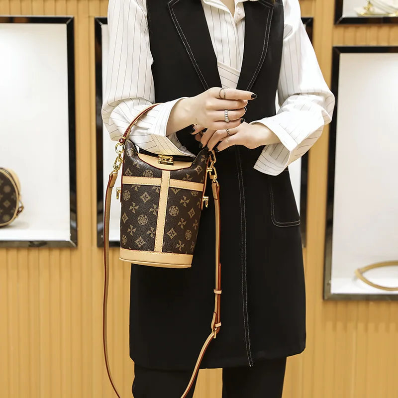 

Luxury Brand Bucket Bag for Women Retro Print Purses and Handbag Designer Shoulder Bag High Quality Crossbody Bag Women Hand Bag