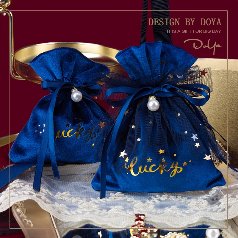 

2021 новый шнурок бархат Сумки для хранения мешков для свадьбы подарок на Рождество/конфеты ювелирные изделия Упаковка подарочные мешочки ко...