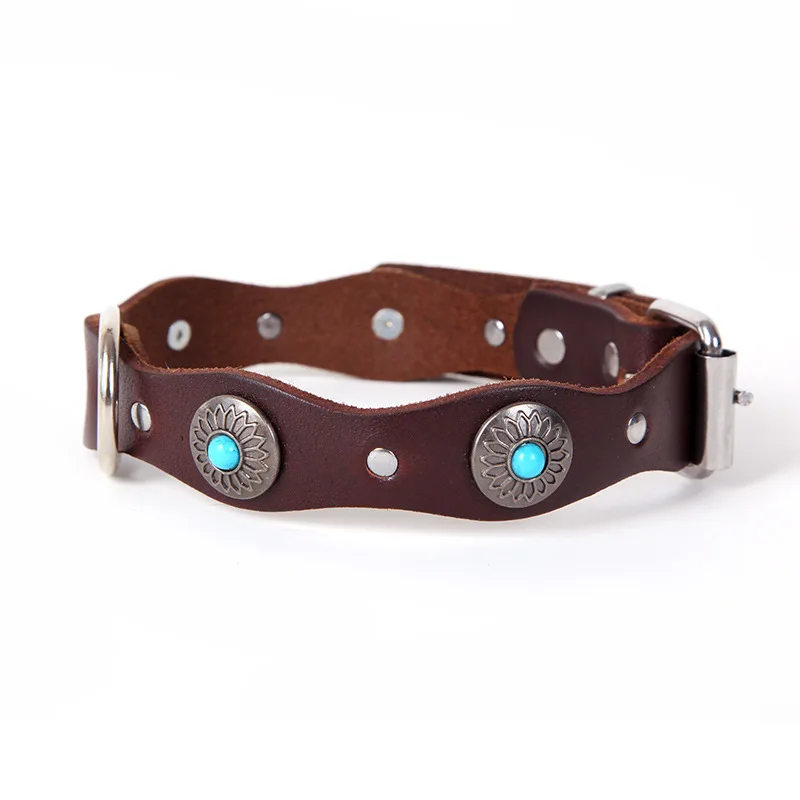 

Retro Genuine Leather Dog Collar Personalized Ethnic Pet Necklace With Flower Pattern Green Red Bead Basic Collar For Big Dogs