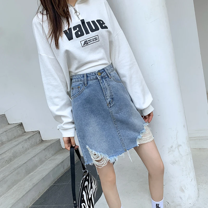 Женская рваная джинсовая юбка новая весенне-летняя с потертостями короткая на