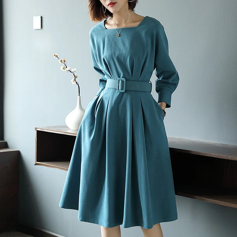 

Осень 2021, новый стиль, закрывающая талию, облегающая юбка с широкой юбкой, эффектная знаменитость, рукав летучая мышь, платье с прямым вырезо...