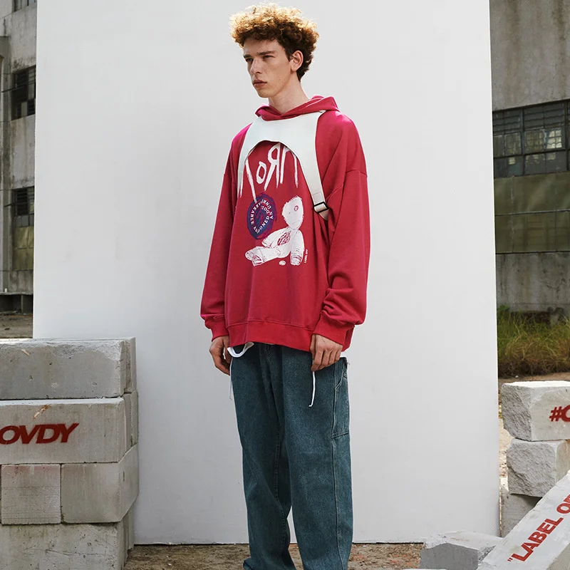 

Hoodies & Sweatshirts