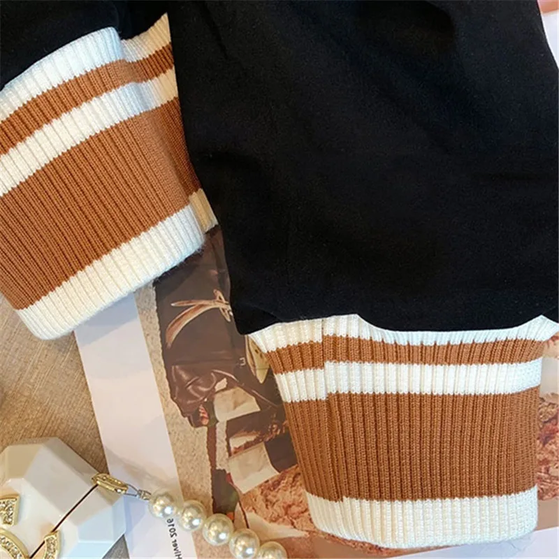 Куртка-бомбер женская однобортная модный пиджак с отложным воротником