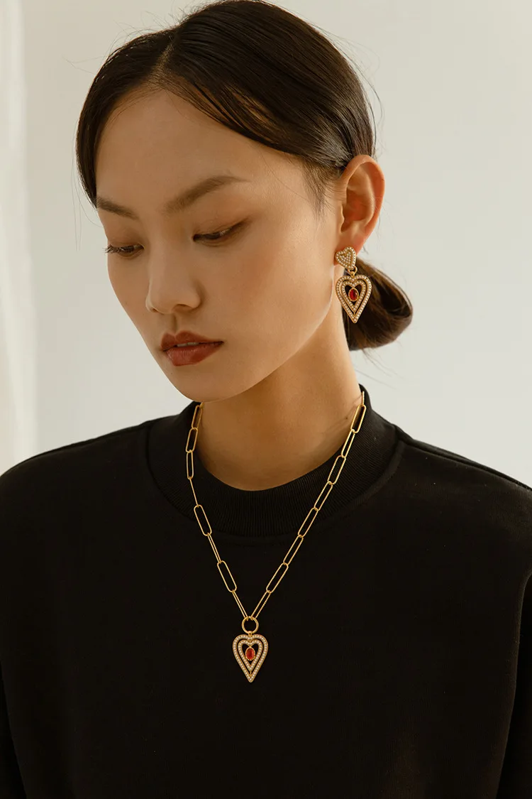 

Custom heart shape sweet temperament earring drop