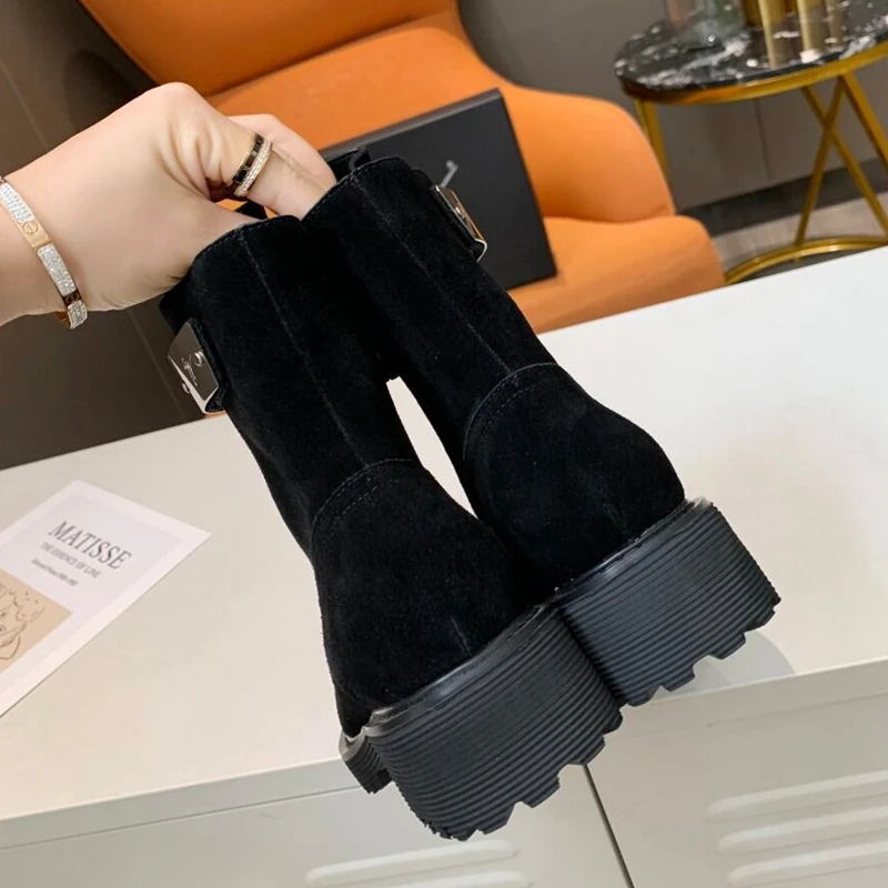 

Genuine Suede Leather Women Ankle Boots Fashion Mental Decor Women Short Boots Round Toe Lace Up Women Winter Boots For Women