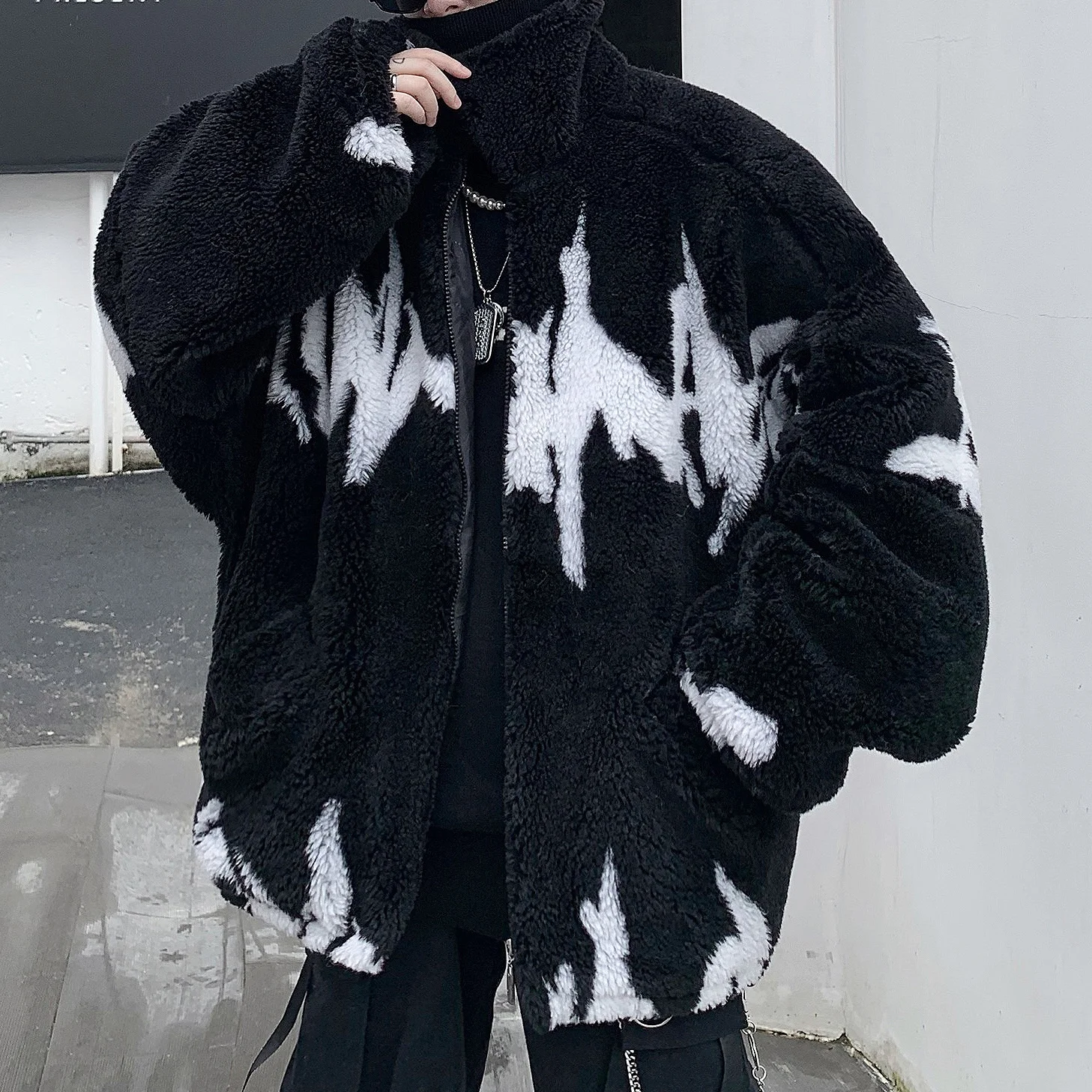 Пальто мужское из овечьей шерсти с воротником-стойкой |