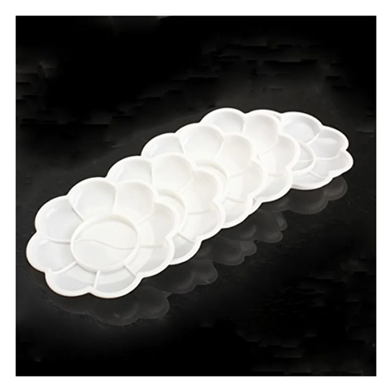 

5Pcs Plastic Nail Art Paint Color Mixing Palette Plate Disk Essential Tool