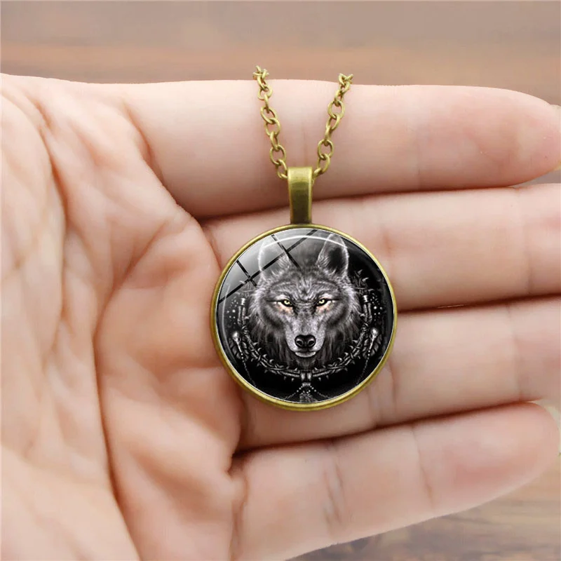 

1pcs Wolf Head Necklace Pendant Animal Power Norse Amulet Necklaces Pendants Men Women Gift Jewelry Letter Necklace