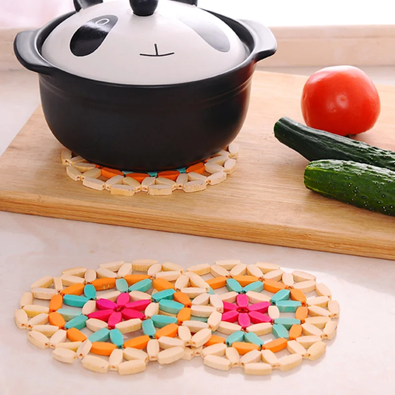 

Bamboo Placemat Insulation Pads Against Hot Desk Table Mats Coasters Hollow Wooden Pot Cup Mat Kitchen Accessories 15*15cm