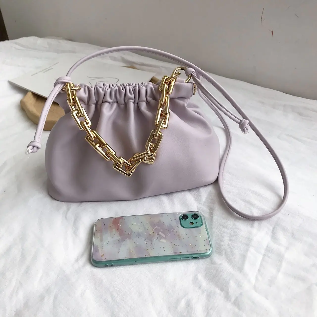 Женская сумка облако однотонная из мягкой кожи на одно плечо мессенджер 2020|Сумки