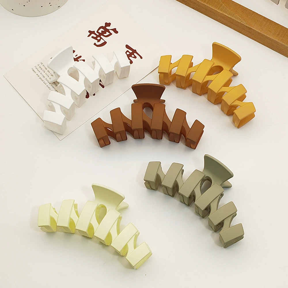 

2022 Fashion New Hair Claw Matte Nonslip Hair Clips for Women Strong Hold Hair Clips Large Hair Claw Clips Hair Accessories