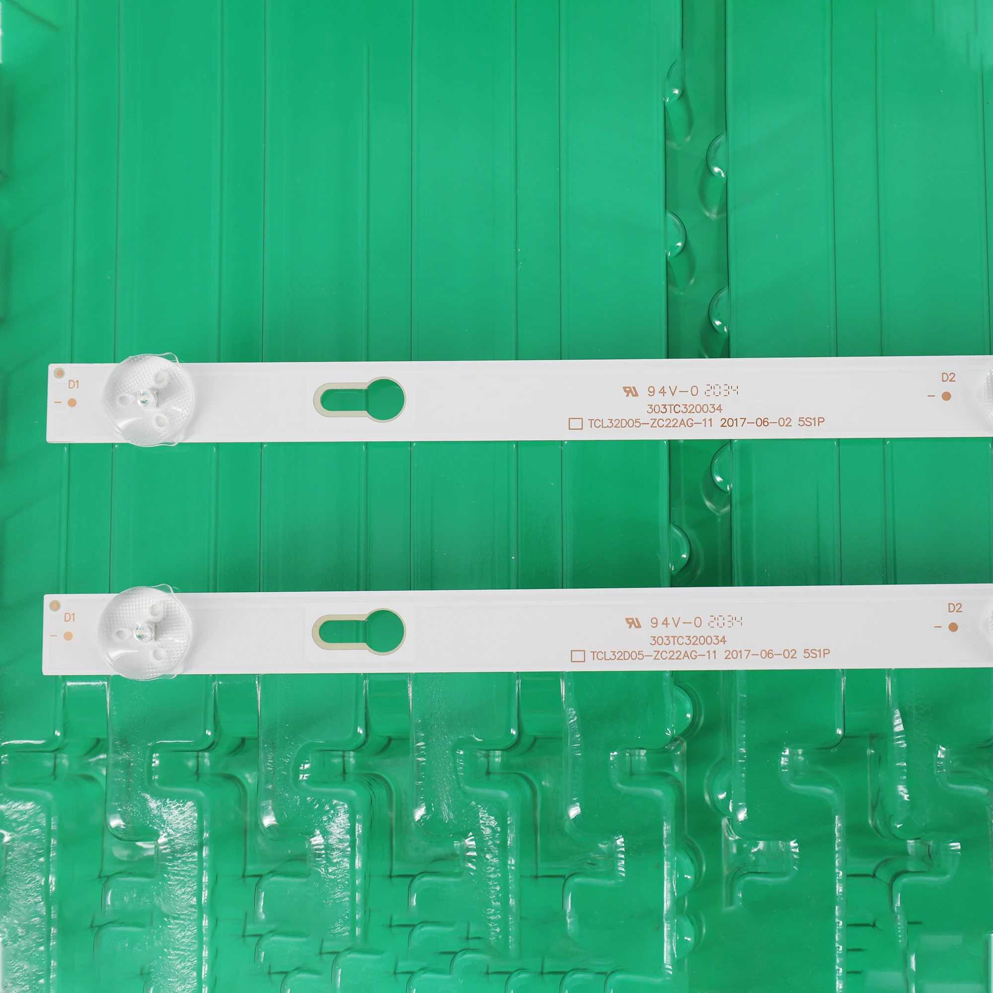 Рисунок 6 - Лампа для подсветки Tcl 32s5300