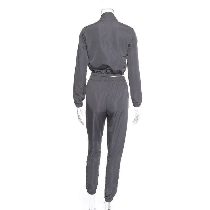 Женский спортивный костюм со светоотражающей полоской комплект из двух