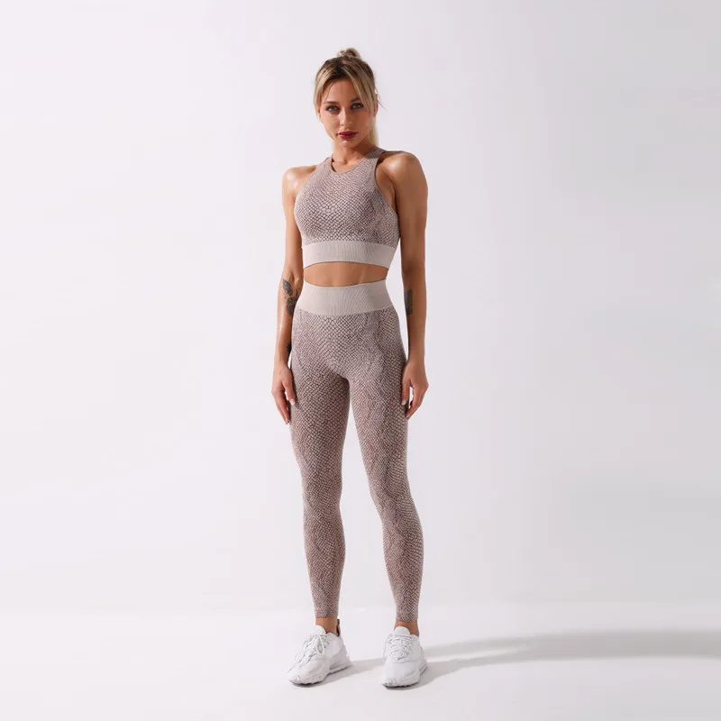

Seamless printing Workout Set Sport Leggings And Top Set Yoga Outfits For Women Sportswear Athletic Clothes Gym Sets 2 Piece New
