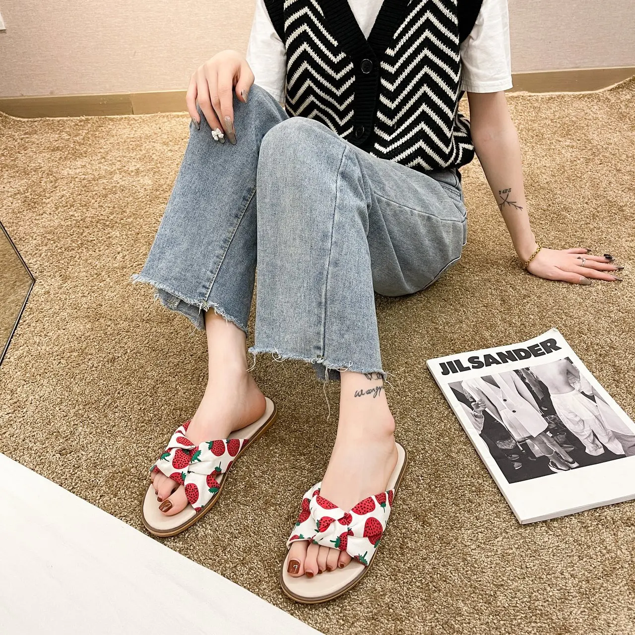 

Female Shoes Slippers Women Summer Low Luxury Slides Flower 2021 Soft Flat Designer Cotton Fabric Basic Fashion Rubber Floral