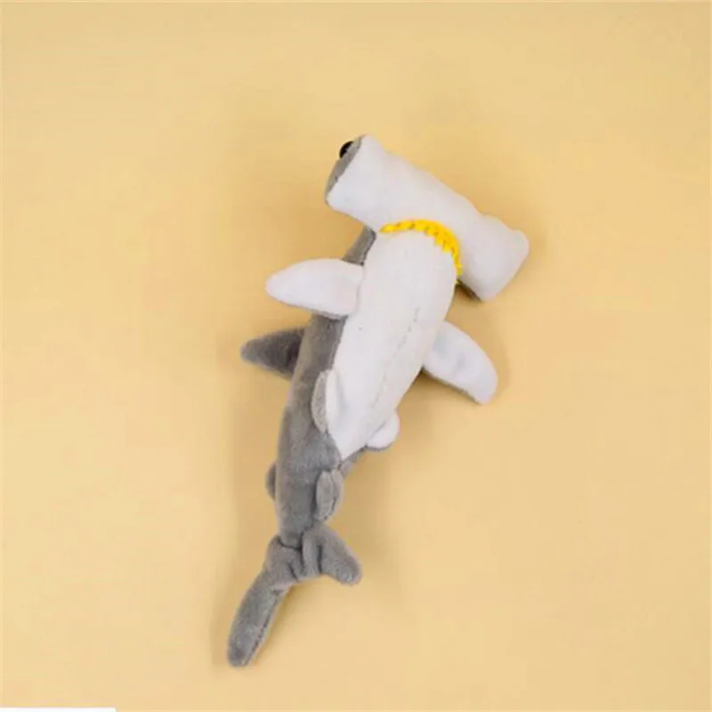 

sts HANDANWEIRAN 1Pcs Hot 20CM Cute Flat Shark Stuffed Toys Marine Series Pendants Plush Toy Dolls For Kids Gifts PP Cotton