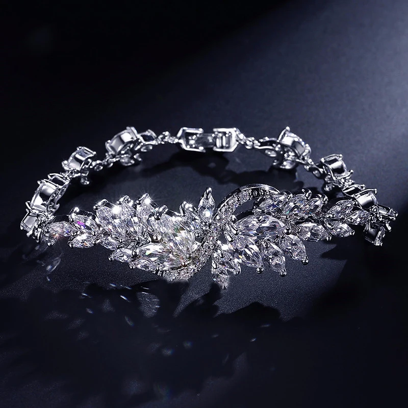 Женский браслет UILZ из белого золота с кубическим цирконием и цепочкой|Цепочки