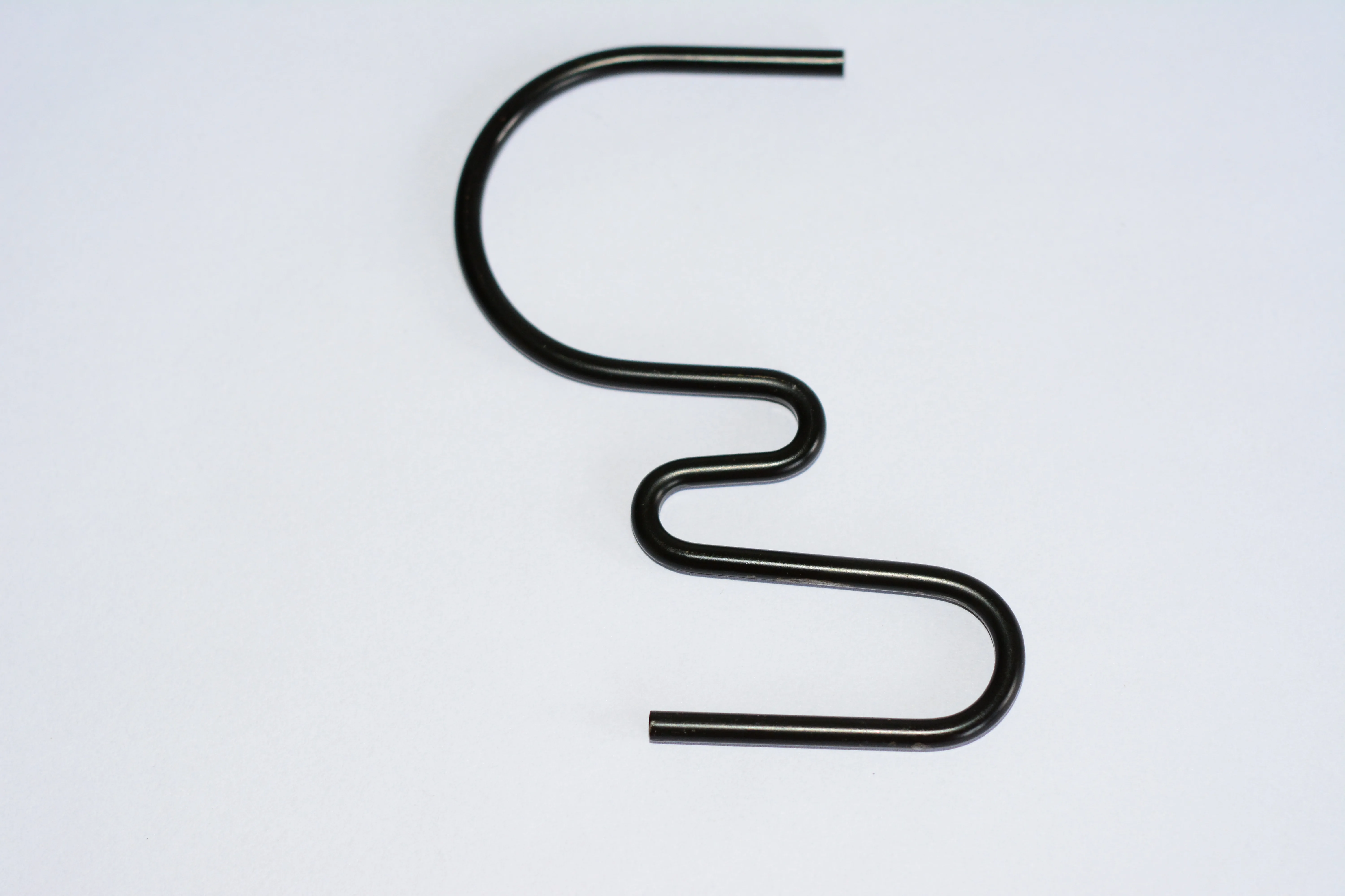 10 шт. висит Джинсы Маленькие Размеры черный металлическая вешалка для брюк шарф