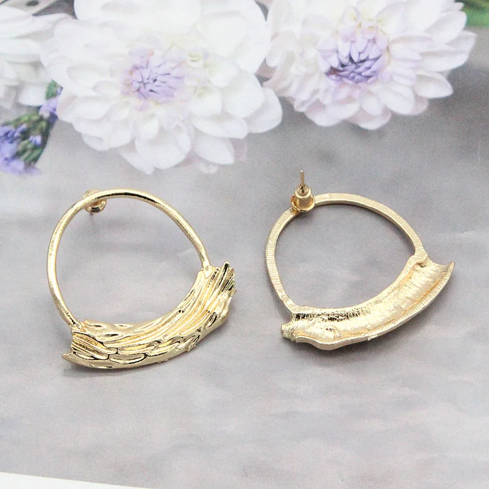 

Fashion Geometric Irregular Round Circle Geometric Hollow Earrings C-shaped Personality Earring Earrings