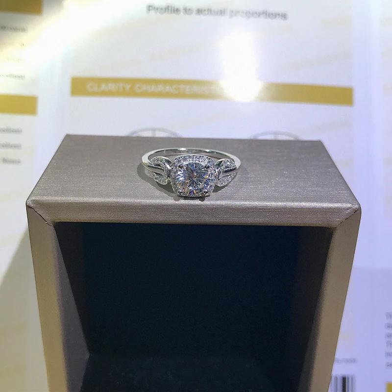 

New style 925 sterling silver luxury wedding bridal anniversary VVS1 0.8ct moissanite ring woman jewelry Valentine's Day gift