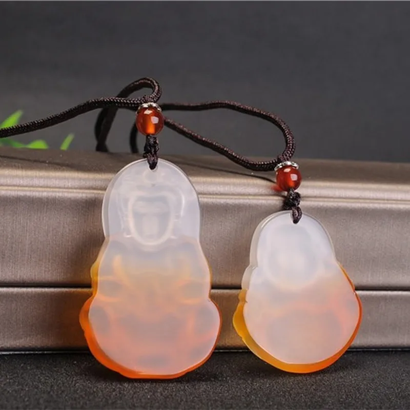 

Chinese Natural Chalcedony Hand Carved Guanyin Buddha Jade Pendant Fashion Jewelry Chalcedony Lovers Necklace The Parent Trap