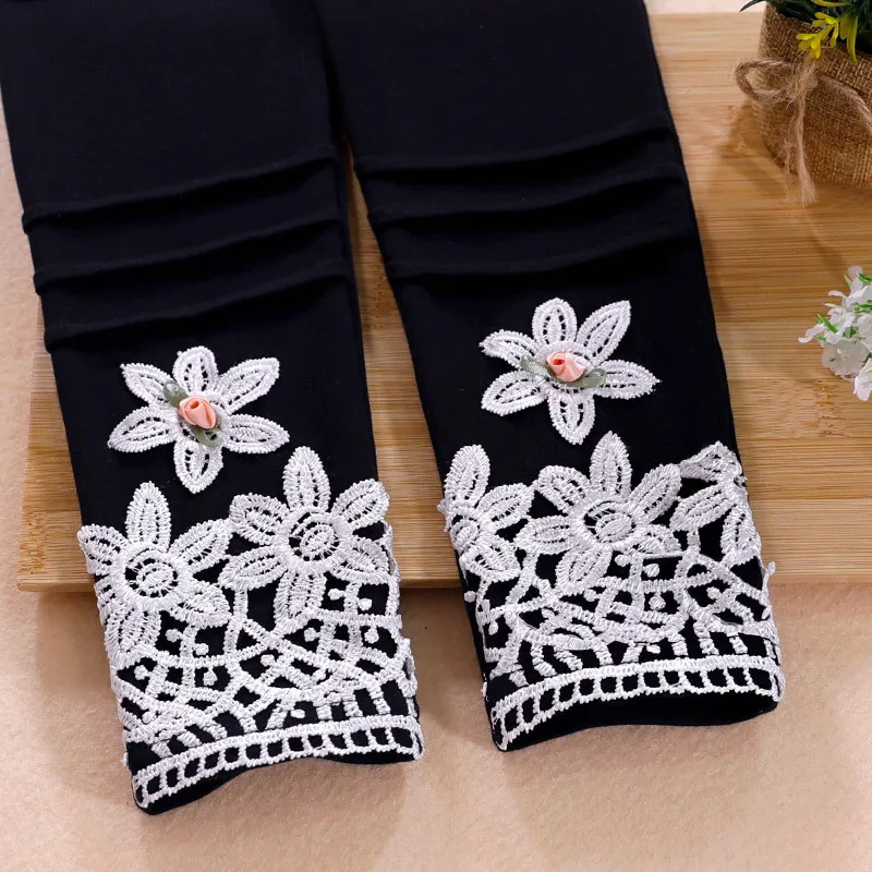 Navy blue Штаны для маленьких девочек на осень и зиму, детские кружевные хлопковые леггинсы с цветочным рисунком для девочек-подростков, теплая школьная одежда для детей 3, 5, 8, 10, 11 лет - Цвет: Navy blue
