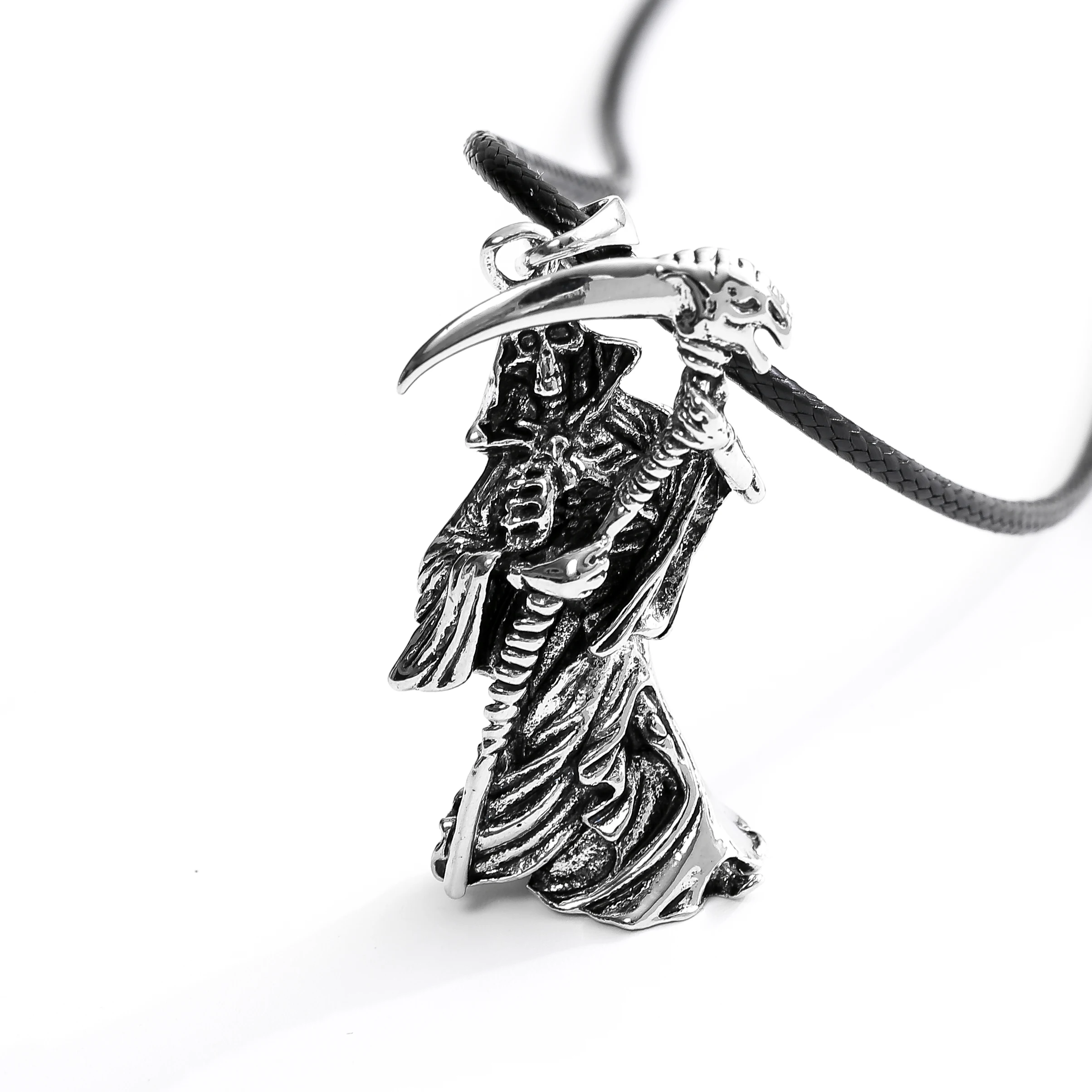 

New Hip Hop Skull Scythe Unisex Necklace Cross Pendant Jewelry Accessories