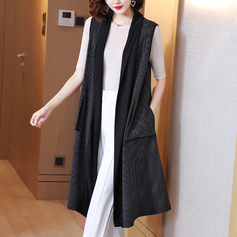 Trench Coat For Women Plus Size 2021 Autumn New Fashion Sleeveless Striped Knitted Vest Coat For Women 45-75KG