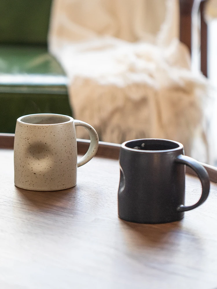 Керамическая кружка емкость фарфоровые чашки для кофе 400 мл матовая в