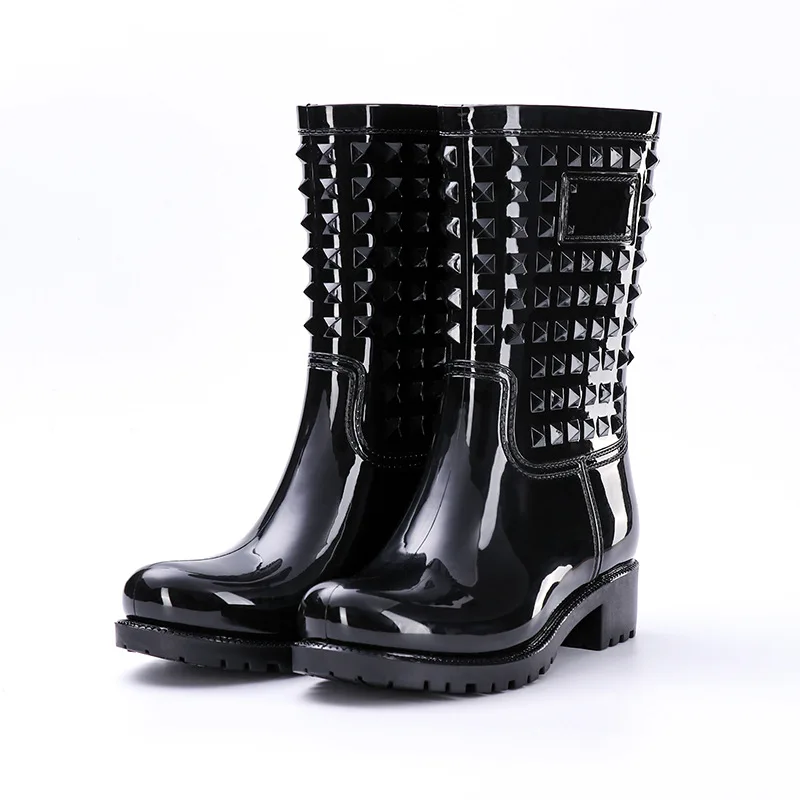 

Women Boots Spring Summer Rainboots Mid-Calf Woman Shoes Big Size Non-slip Waterproof Female Footwear Rivet PVC Rain Boots New