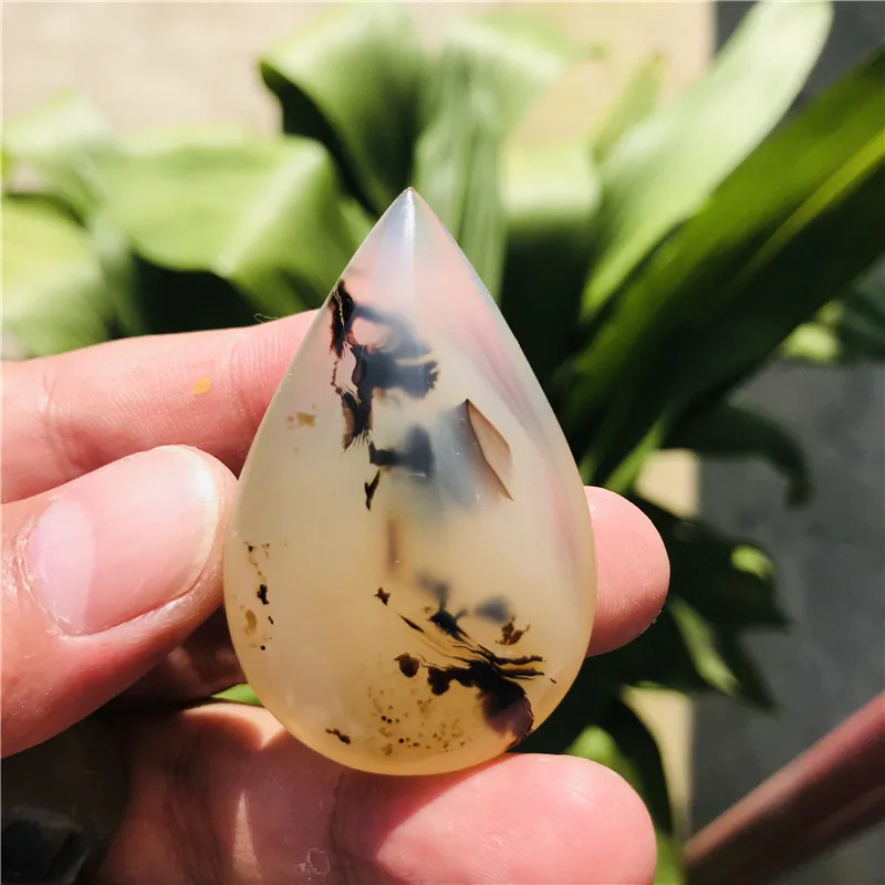 

1pcs fashion natural crystal agate mineral pendant jewelry jewelry friendship guardian necklace pendant DIY gift couple pendant