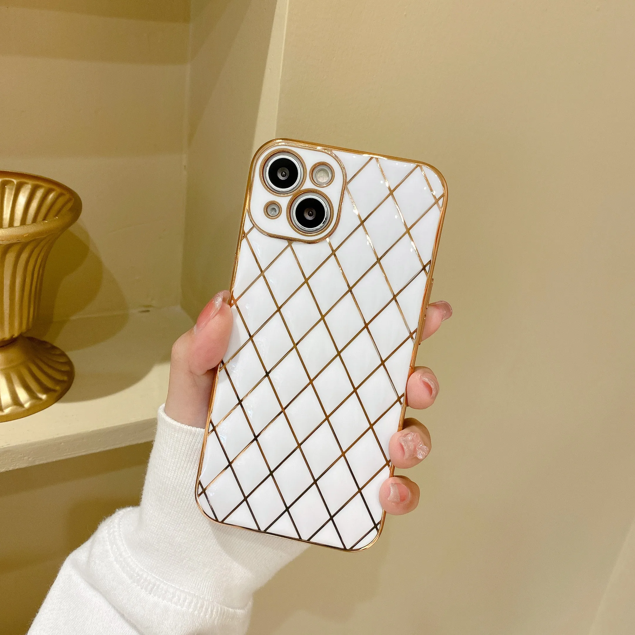

Plating Solid Color Phone Case With Stand Holder For iPhone 11 X XS XR Pro Max Plus Ultra thin Simplicity shockproof Soft Cover