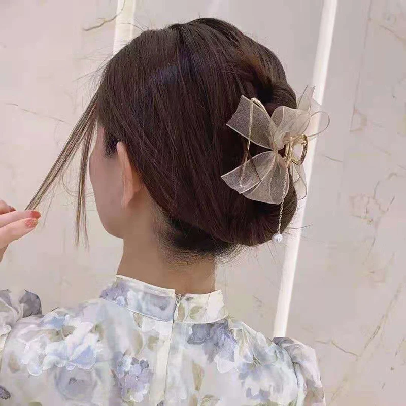 

Korean Ladies Big Bow Metal Hair Claw Clip Large Pearl Tassel Alloy Crab Hair Clips for Women Girls Barrettes Hair Accessories