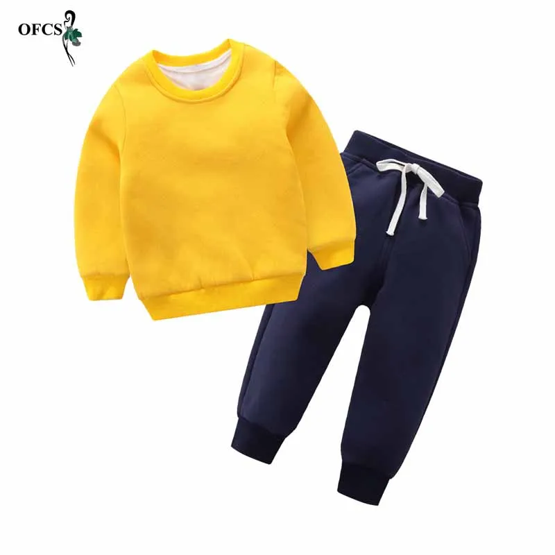 

Модная детская зимняя одежда, одноцветные вечерние с длинным рукавом, вязаный джемпер + штаны, модель для мальчиков и для девочек, комплект о...