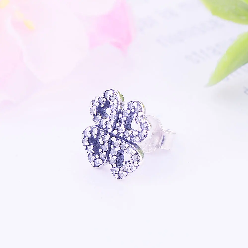 Женские серьги гвоздики из серебра 925 пробы с прозрачным