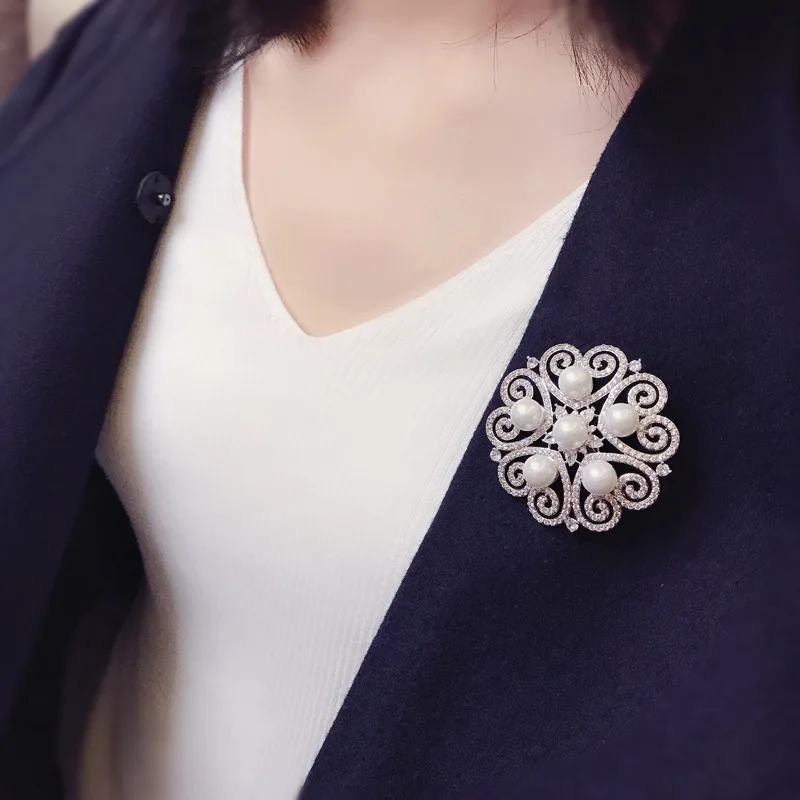 

Coat Pearl corsage female pin with jewelry Western clothing large brooch winter Joker scarf buckle dual-use