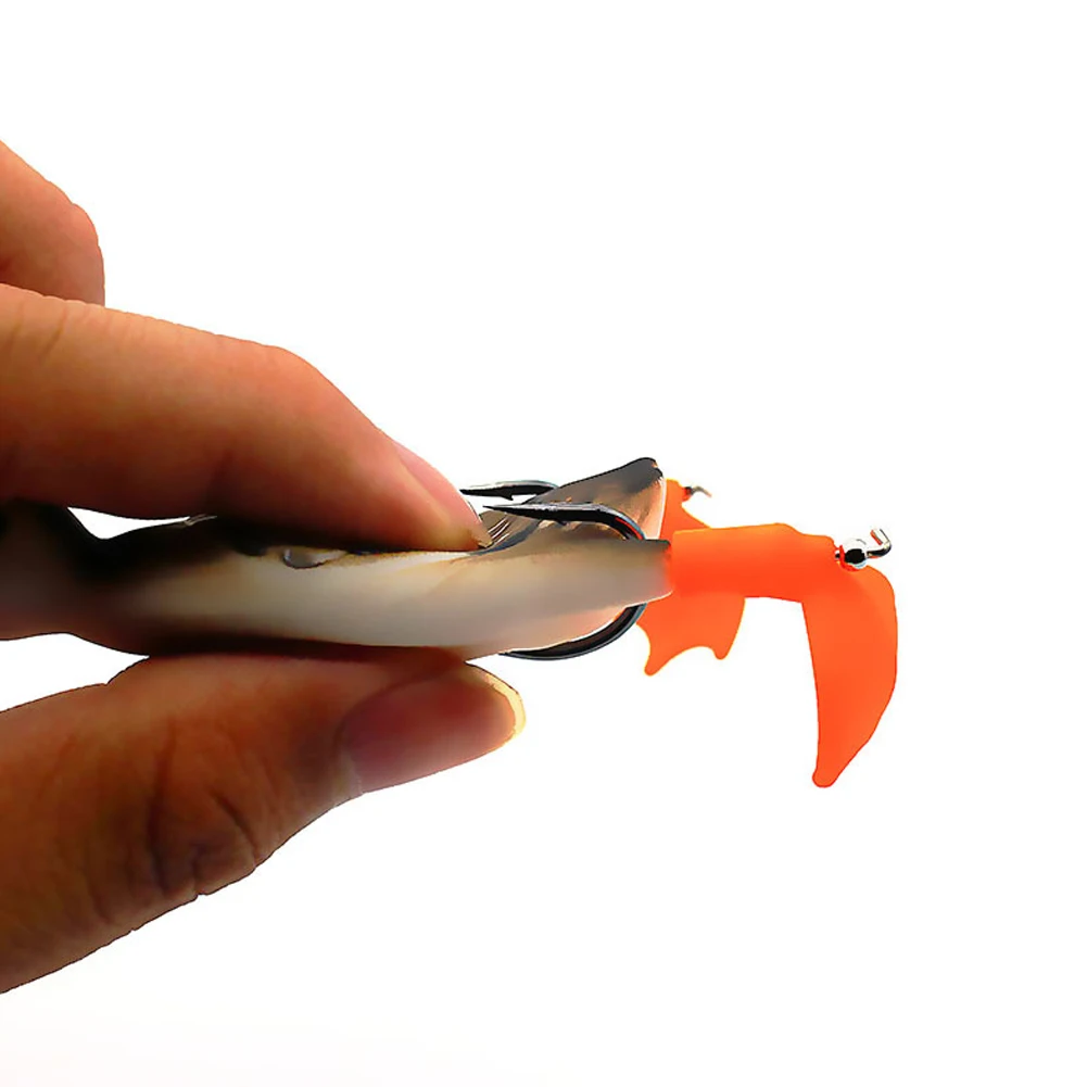 

Floating Duck 9.5cm/12g Rotating Fins Road Sub Bait Little Duck Bionic Bait Water Surface Tractor Black Fish Fake Bait