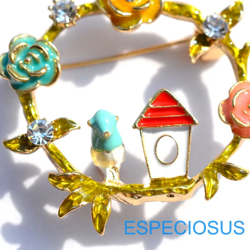 Женская брошь в форме груди украшение для сада Стразы золотого цвета разные |