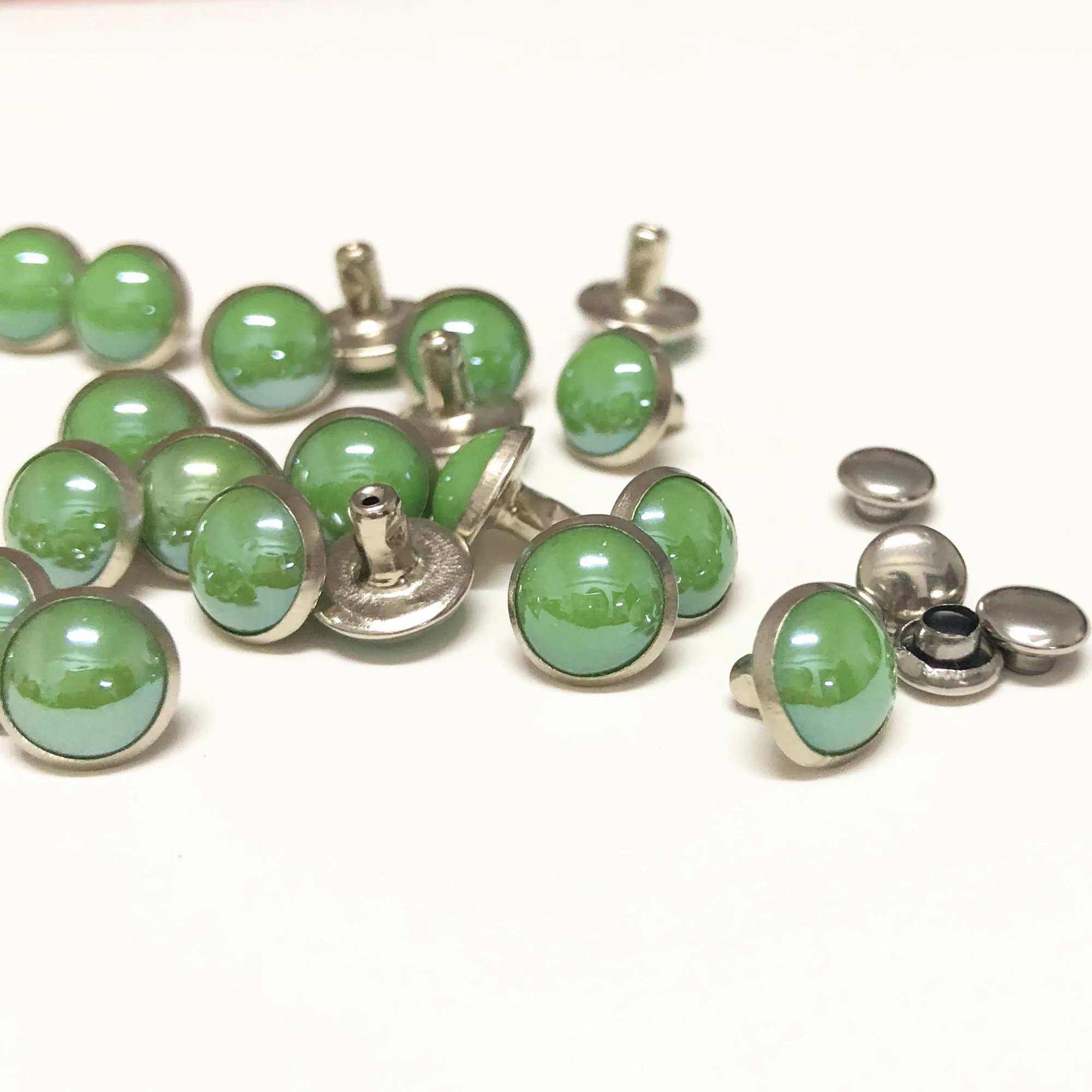 100 шт./набор Серебристые серьги гвоздики с покрытием из акрила и керамики 8