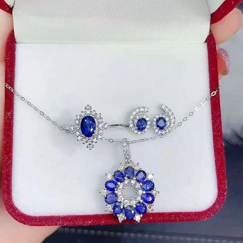 

Комплект из колье и серёг, из серебра 925 пробы
