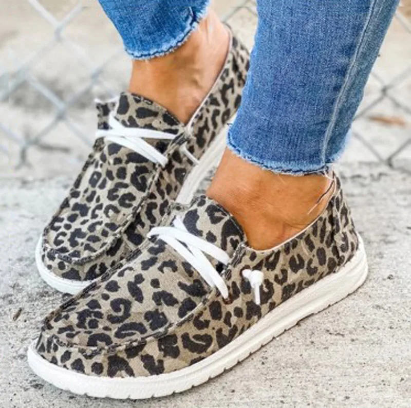 

Sneakers women summer fashion solid color flat casual shoes women sneakers running soft breathable female sport shoes plus size