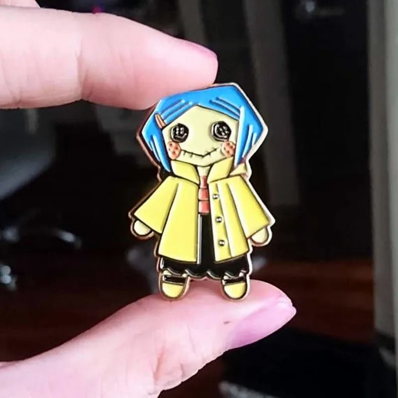 Кукла Coraline эмалированная брошь булавки значки для лацканов Модные металлические