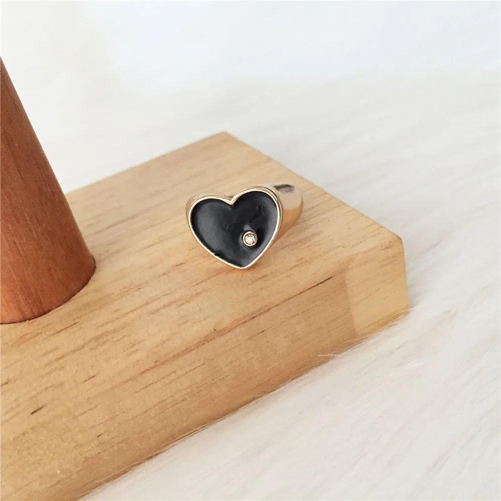 Любовь мелкого камня в черном сердце Форма кольцо для женщин и девушек