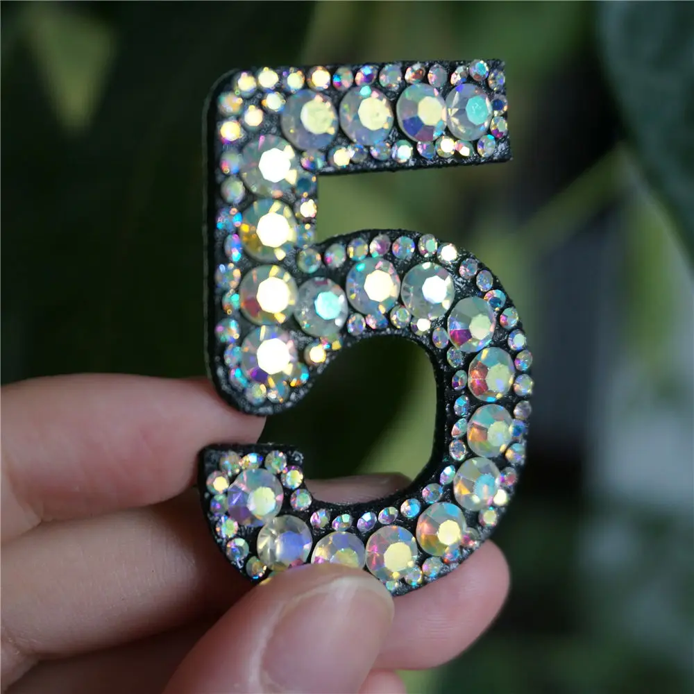 Радужные стразы нашивка с арабскими цифрами 0-9 на сумку шапку джинсы куртки