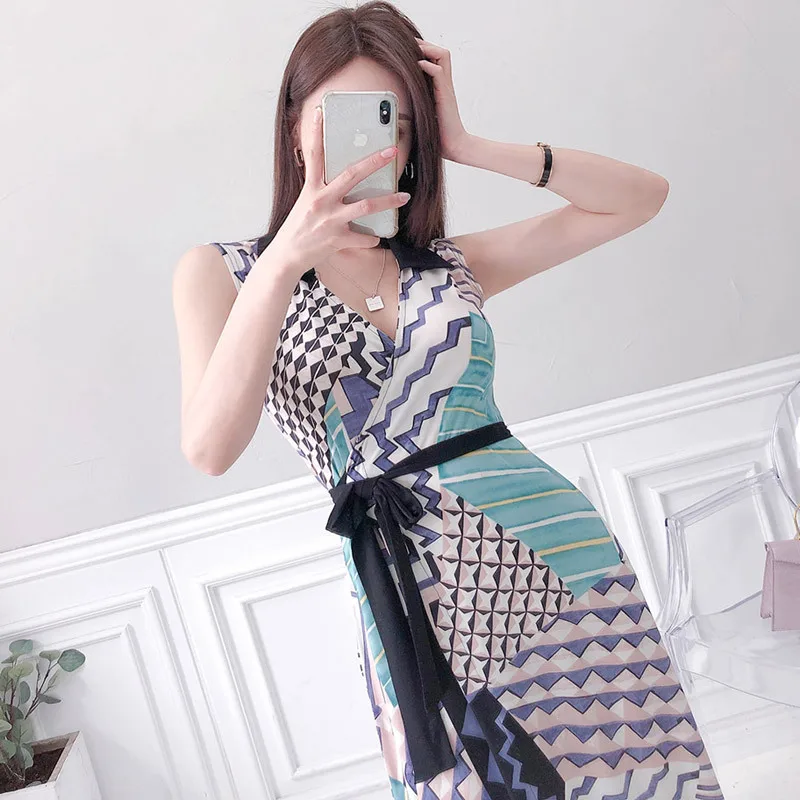 

TVVOVVIN High Waist Sleeveless Mid-length Dress 2021 Summer New Female Slim V-neck Fashion Print A-line Dress REW3