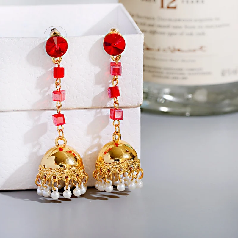 

Classic Ethnic Red Beads Long Indian Earrings Gold Bells Earrings Alloy Pearl Jhumka Earrings Orecchini Donna